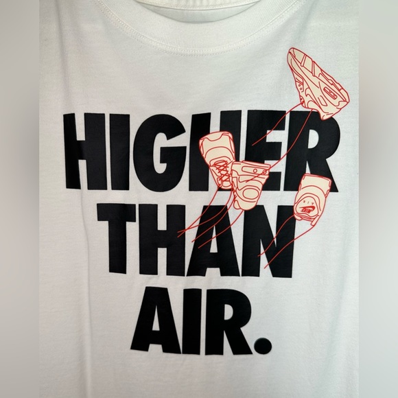 Nike Womens Large T-Shirt Like New - Picture 2 of 4